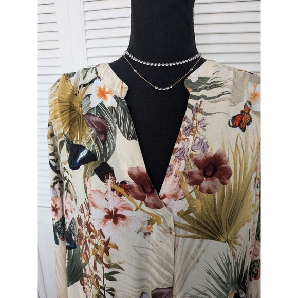 H&M Top Women's 12 Blouse Tropical Multicolor Hawaiian Parrots Vneck Tunic Coast - Picture 2 of 14